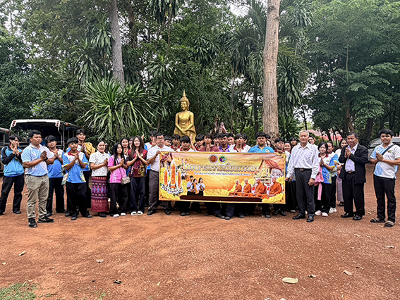โครงการถวายเทียนเข้าพรรษา